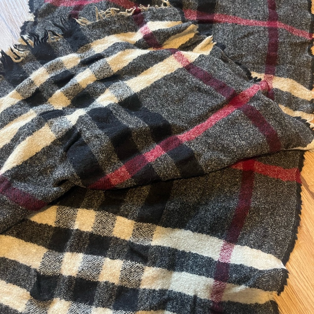 Burberry Wool Scarf in Black, Cream, and Red